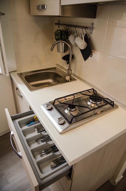 Madonna Dei Monti Apartment โรม ภายนอก รูปภาพ